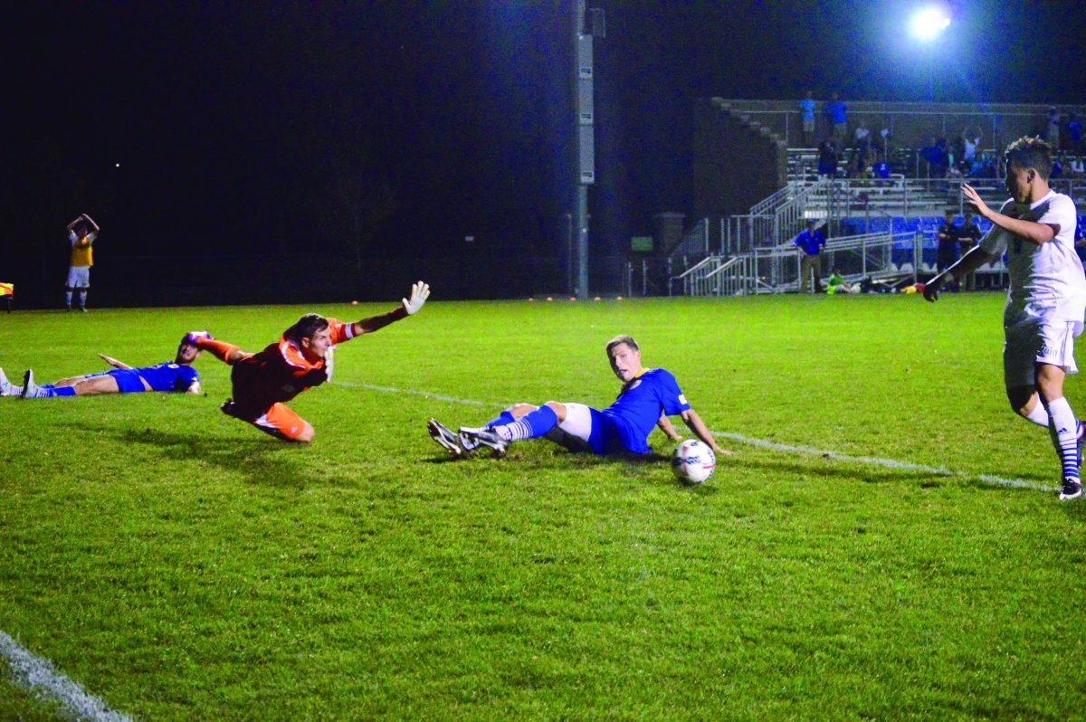 Drake men's soccer pulls off comeback homecoming win