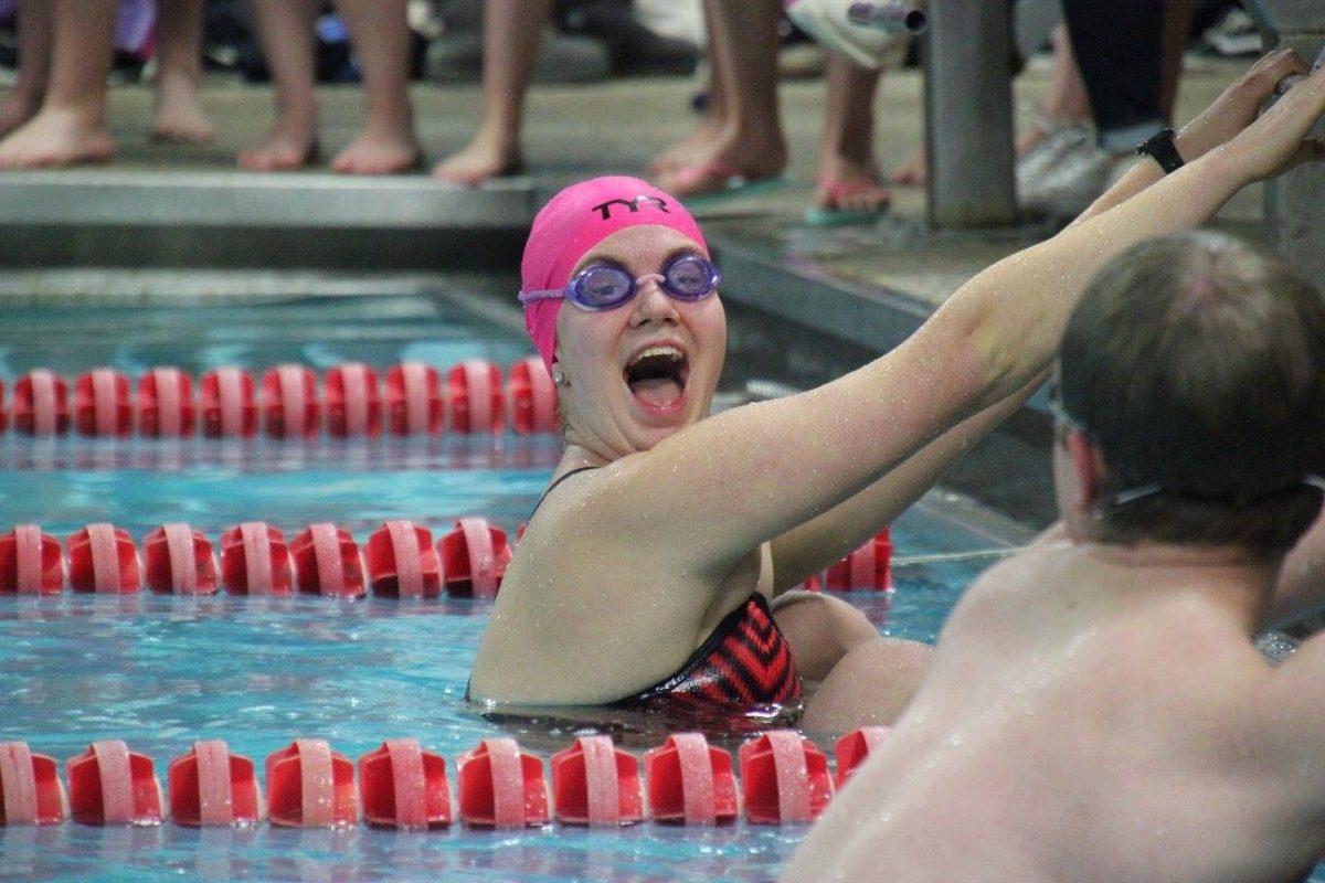 Sorority Delta Gamma takes a dive at philanthropy