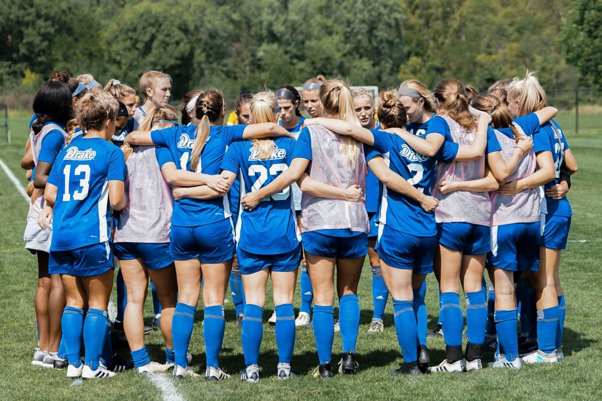 Drake women's soccer, defeats Western Illinois, loses to Omaha