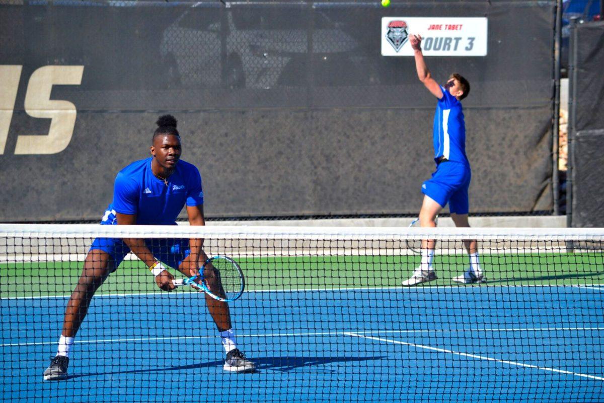 Men’s Tennis competes in California during spring break