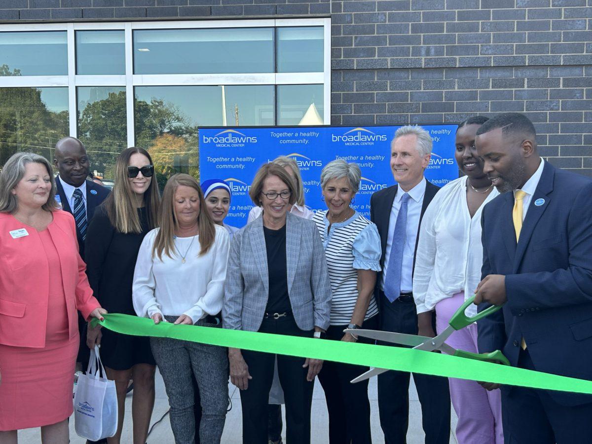 Student Body President Ruwayda Egal attended the ribbon cutting ceremony on Sept. 7, along with Drake University President Marty Martin, Des Moines City Council member and mayoral candidate Connie Boesen and Broadlawns CEO and President Anthony B. Coleman. Photo by Gunner Onkst