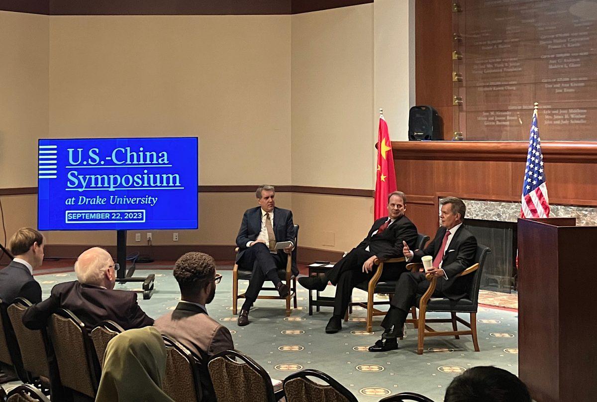 International leaders and experts discuss trade and China's economy. Photo courtesy Mack Swenson: Managing Editor. 