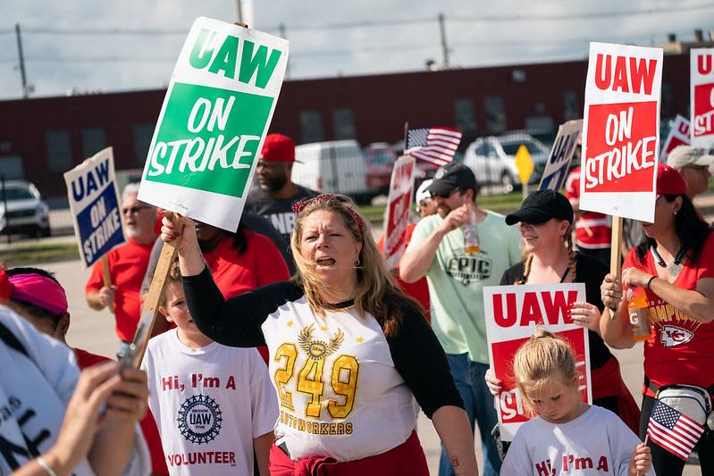 UNITED AUTO WORKERS began striking on Sept. 15 in response to low wages and the executive tier wage system. PHOTO courtesy of Adam Schultz via flickr