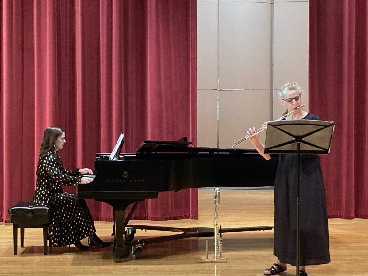 LESLIE MARRS began playing flute in her school’s band. At the four elements recital, she focused on extended techniques with the flute — her expertise. Photo by Lily Wasserman: Features Editor