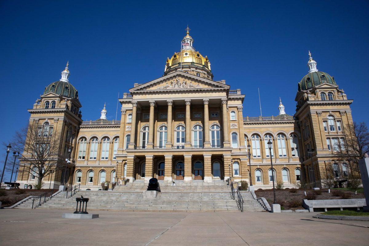 Drake students have the opportunity to intern at the Iowa State Capitol. Students learn political communication during the experience. Photo by Sarah Fey | Staff Photographer