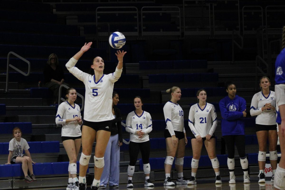 Drake volleyball has won five out of six games this season, hitting an early streak