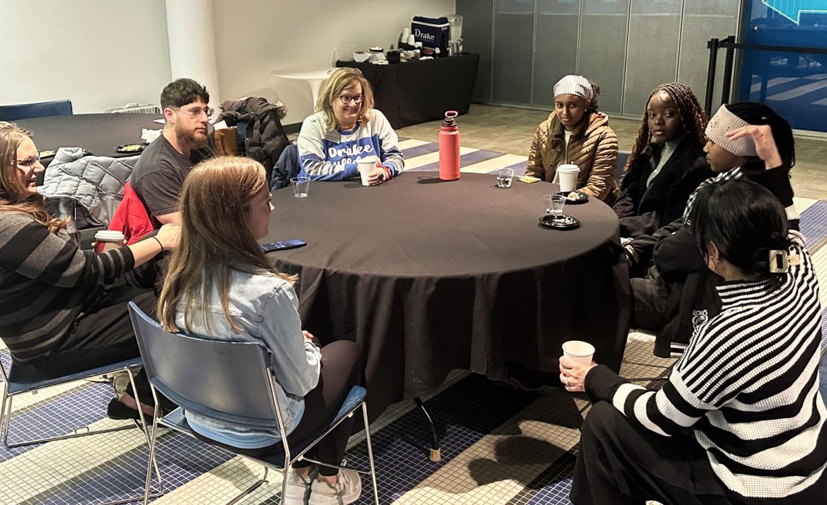 Despite simmering tensions, DMACC transfer students said they feel right at home at Drake thanks to events like the Transfer Social, which was held on Jan. 29 and featured hot chocolate and s'mores.