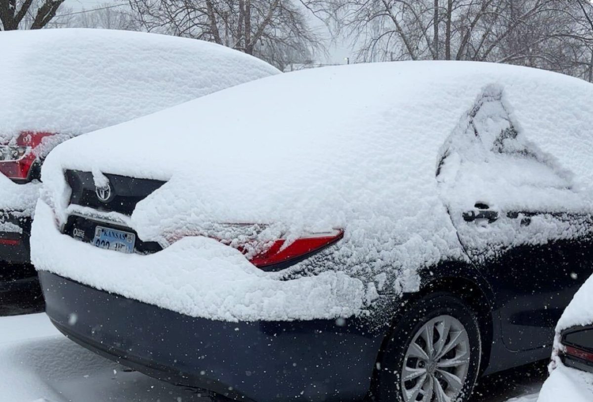 After a winter storm hit the Midwest over Thanksgiving Weekend, Des Moines drivers faced icy roads, cold temperatures and 10 inches of snow.